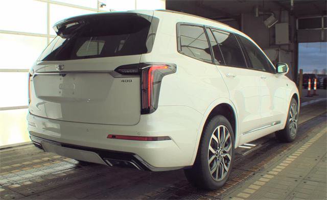 Used 2023 Cadillac XT6 Sport w/ Technology Package image 4