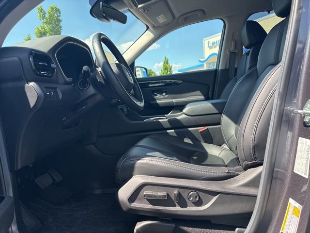 Certified 2025 Honda Pilot EX-L image 12