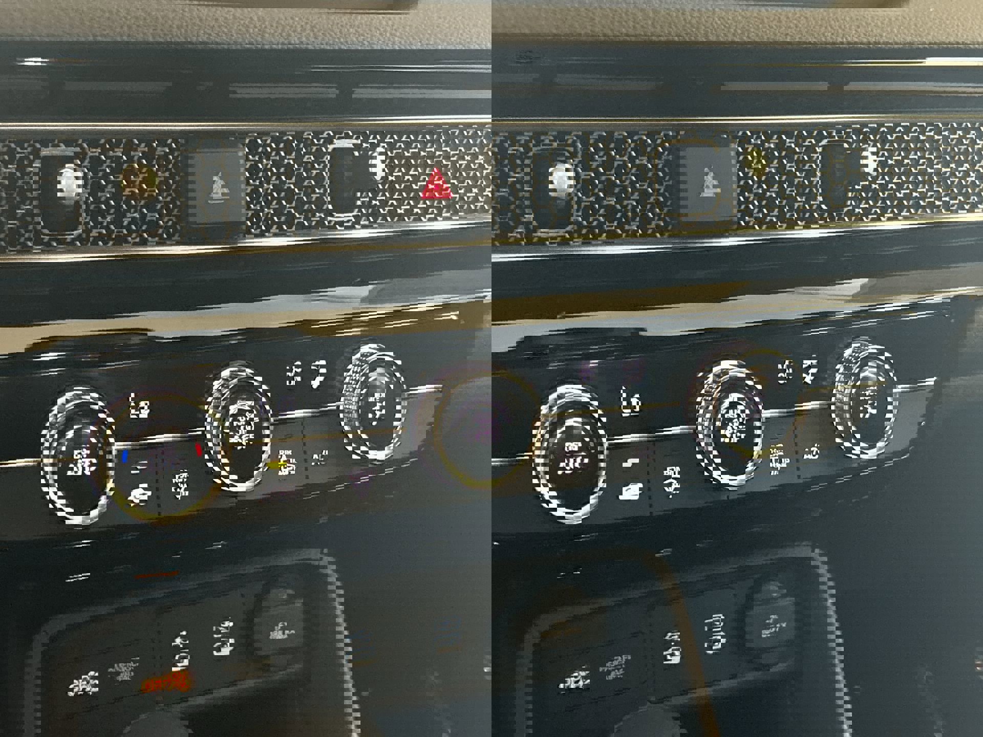 Certified 2025 Honda Civic Sport image 16