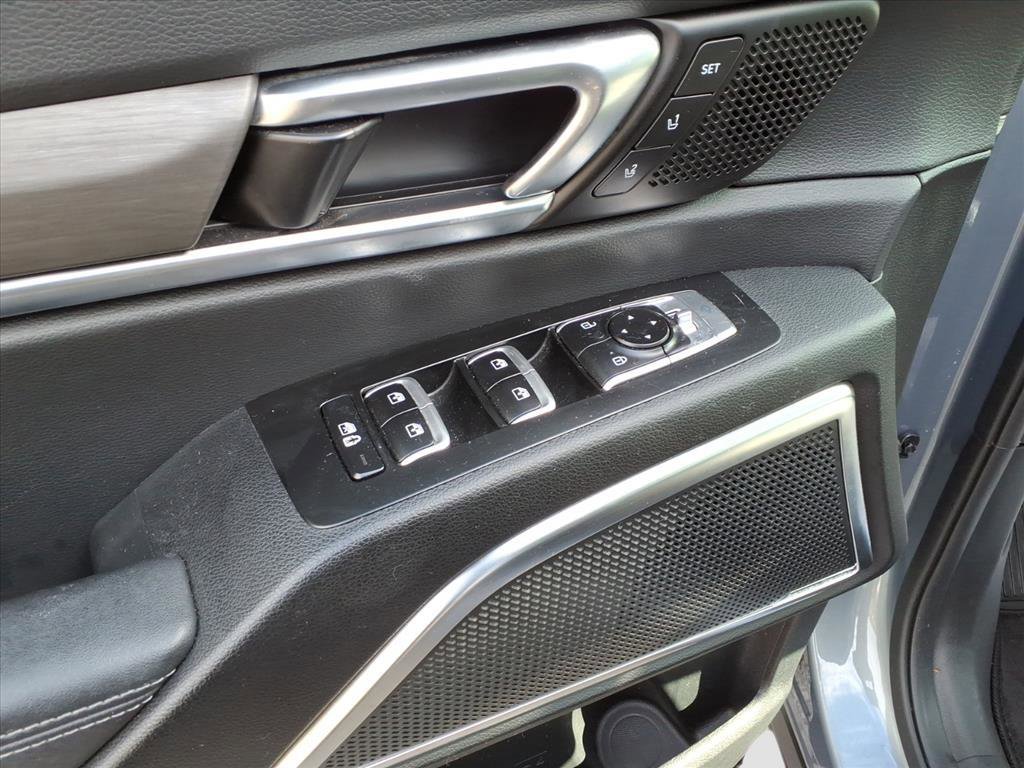 Used 2023 Kia Telluride SX X-Line image 17