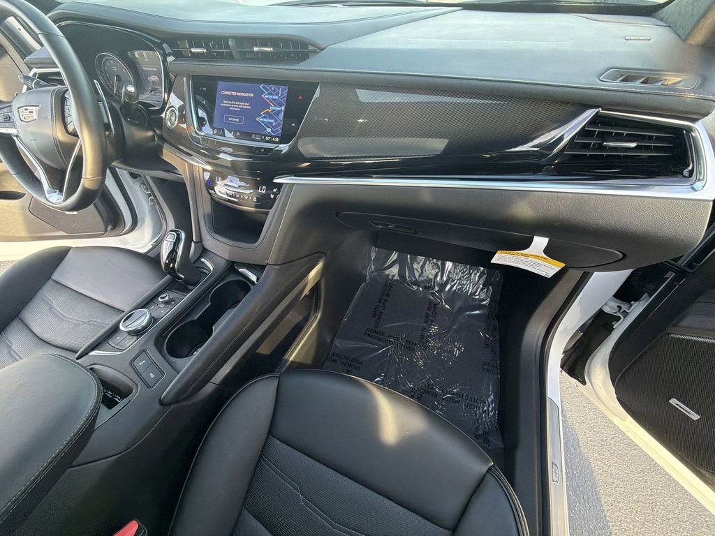 Certified 2025 Cadillac XT6 Sport w/ Platinum Package AWD/4WD image 30