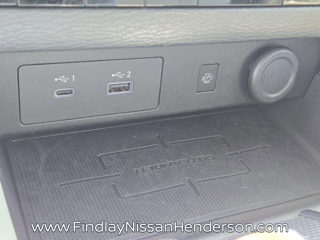 Used 2024 Mitsubishi Outlander SEL FWD image 30