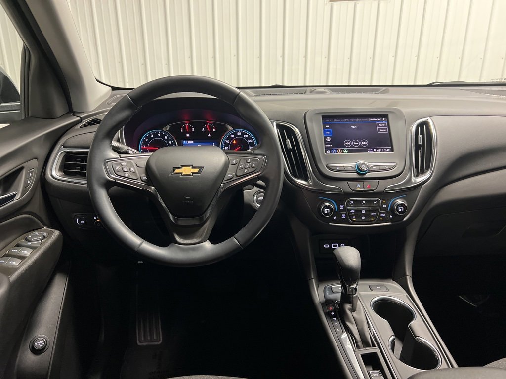 Used 2023 Chevrolet Equinox LT image 12