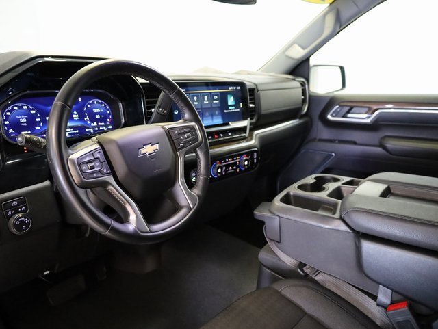 Used 2023 Chevrolet Silverado 1500 LT w/ Protection Package image 4