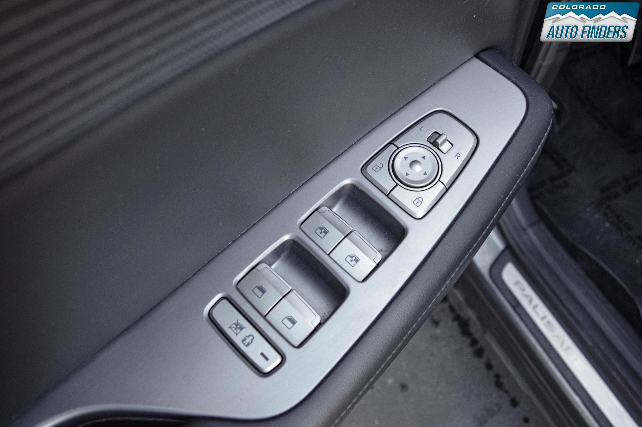 Used 2024 Hyundai Palisade Limited AWD/4WD image 11
