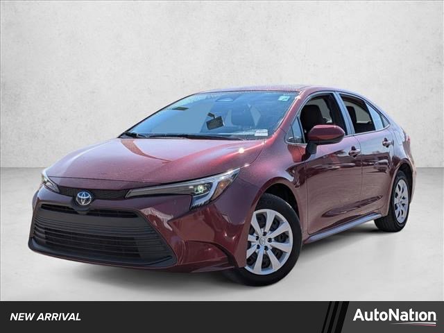 Used 2025 Toyota Corolla LE image 1