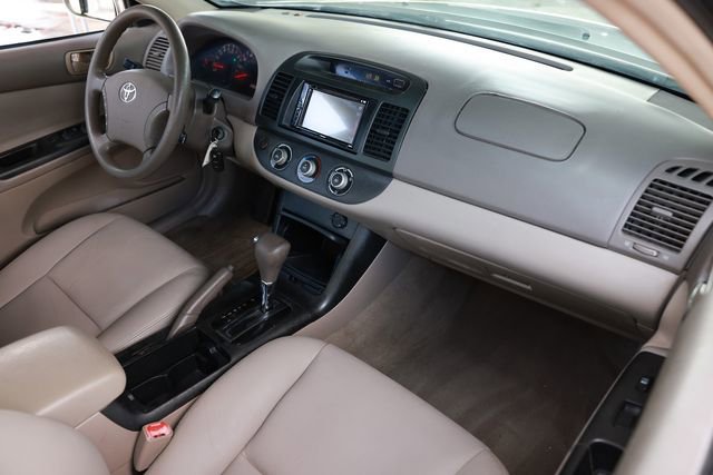 Used 2006 Toyota Camry LE FWD image 21