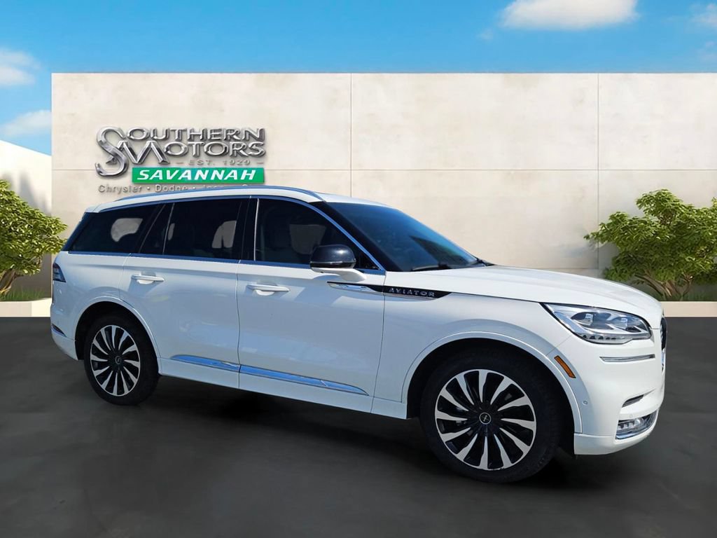 Used 2023 Lincoln Aviator Black Label Grand Touring w/ Class IV Trailer Tow Package AWD/4WD image 7