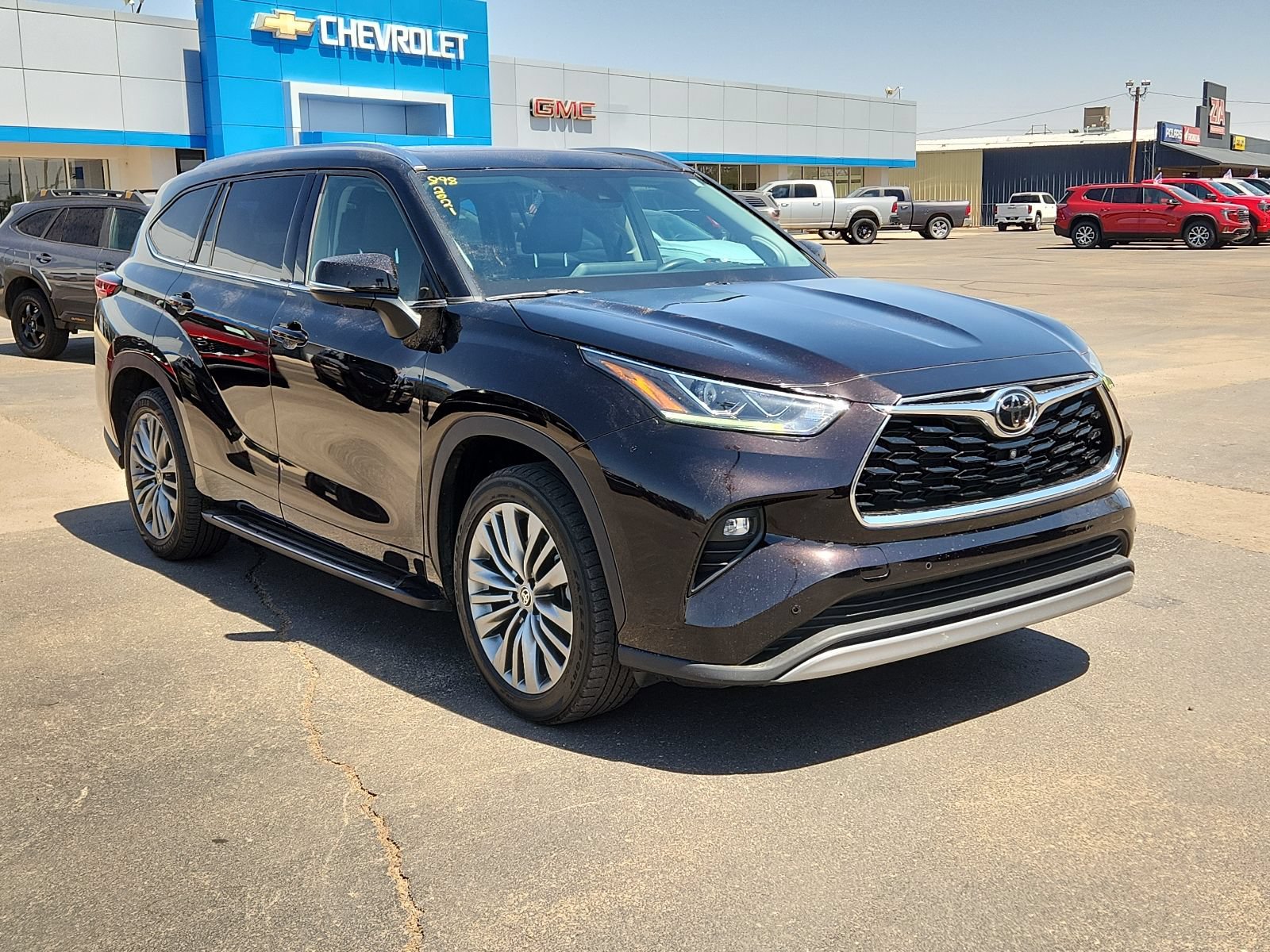 Used 2021 Toyota Highlander Platinum FWD image 6