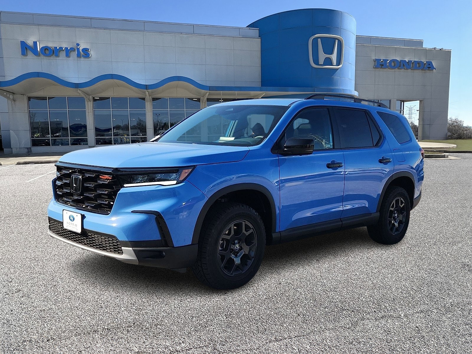 New 2025 Honda Pilot TrailSport image 2