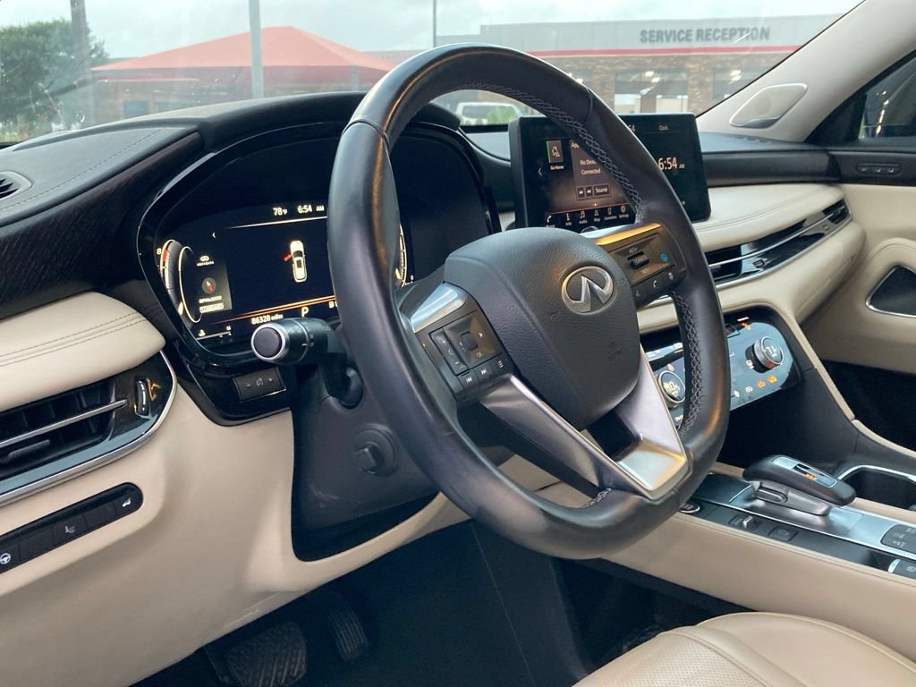 Used 2023 INFINITI QX60 Sensory w/ Vision Package FWD image 9