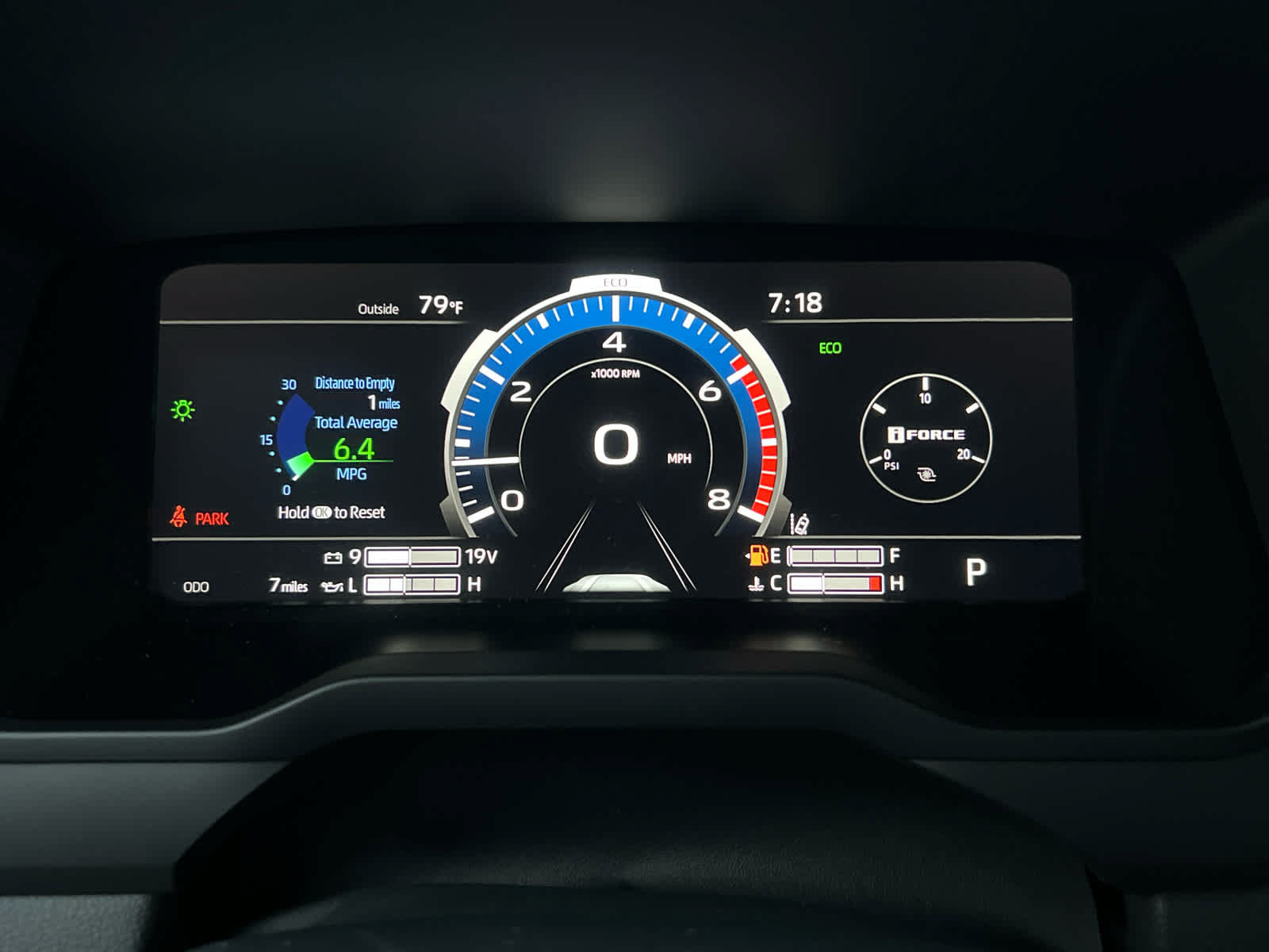New 2026 Toyota Tundra Limited AWD/4WD image 22