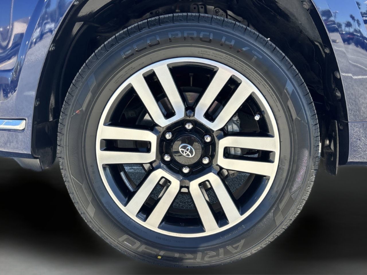 Used 2023 Toyota 4Runner Limited image 34