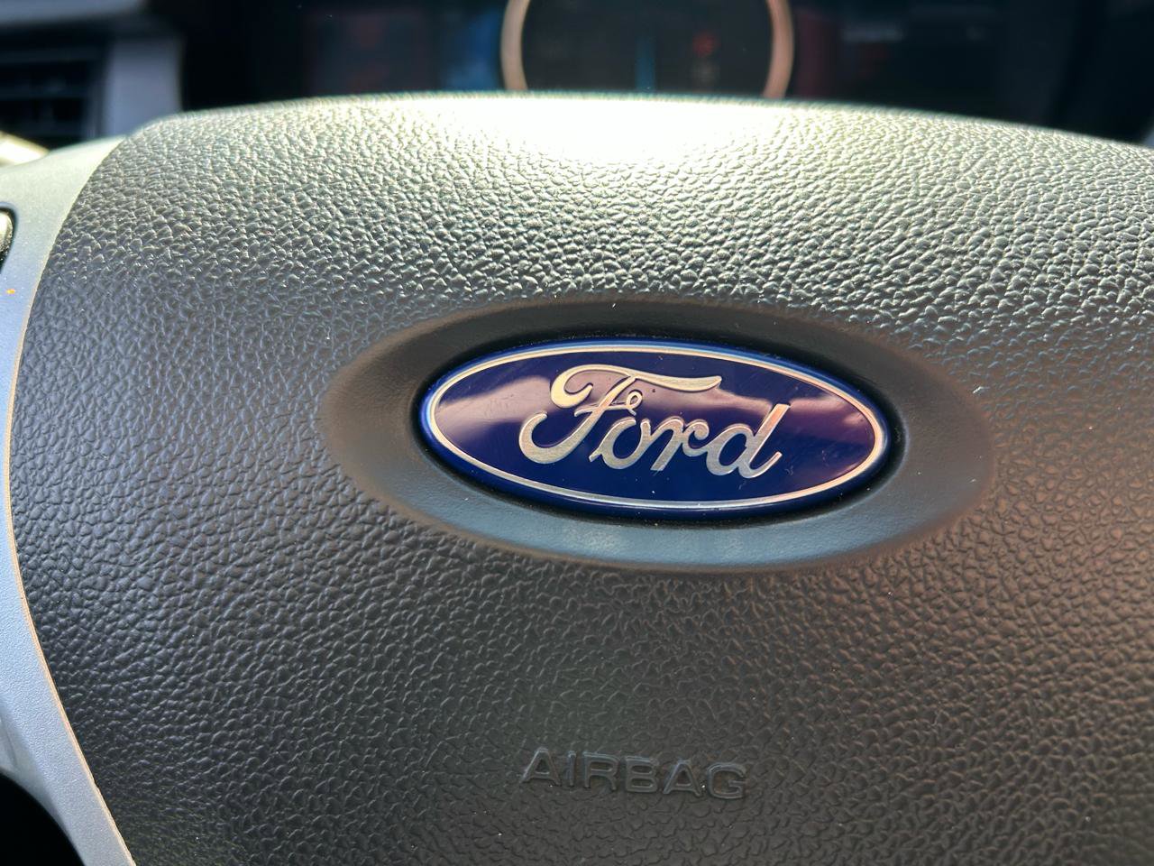 Used 2011 Ford Edge SEL image 20