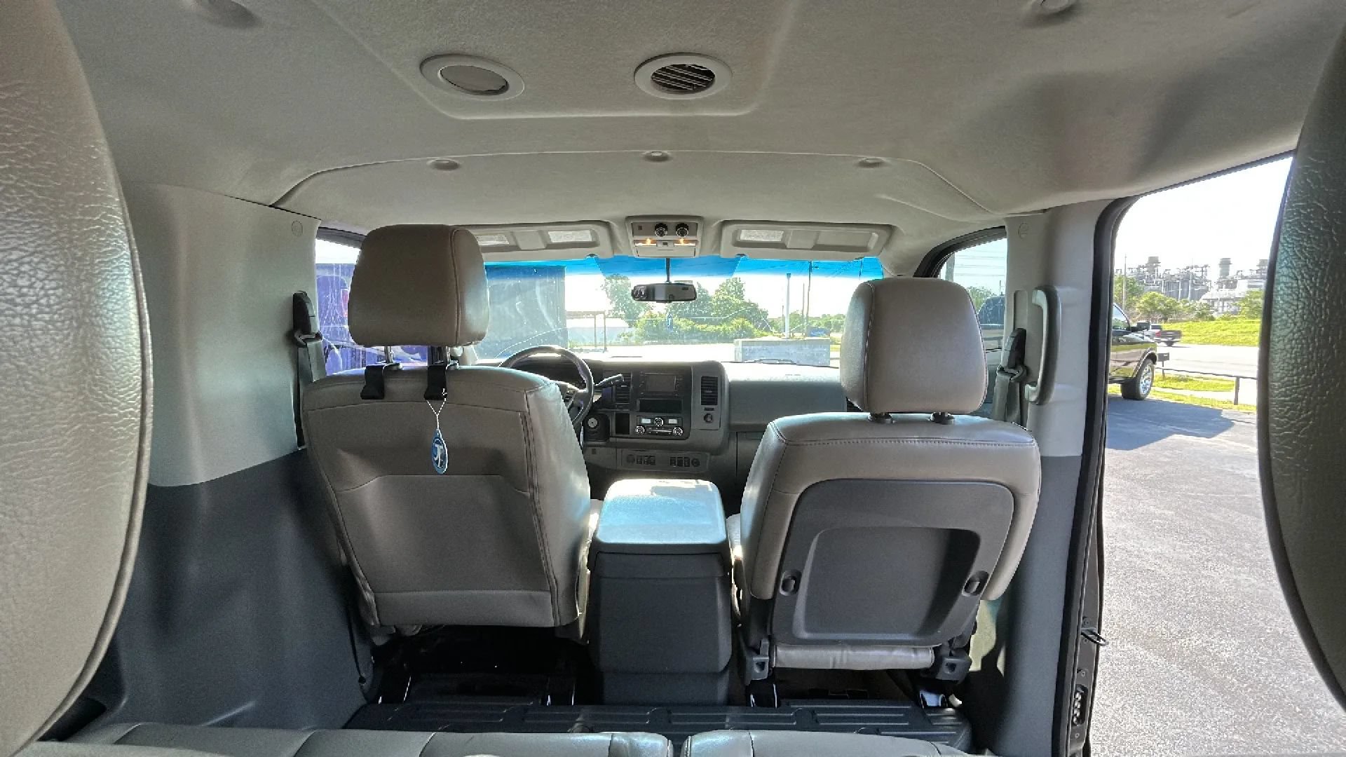 Used 2014 Nissan NV 3500 SL w/ Technology Package RWD image 36
