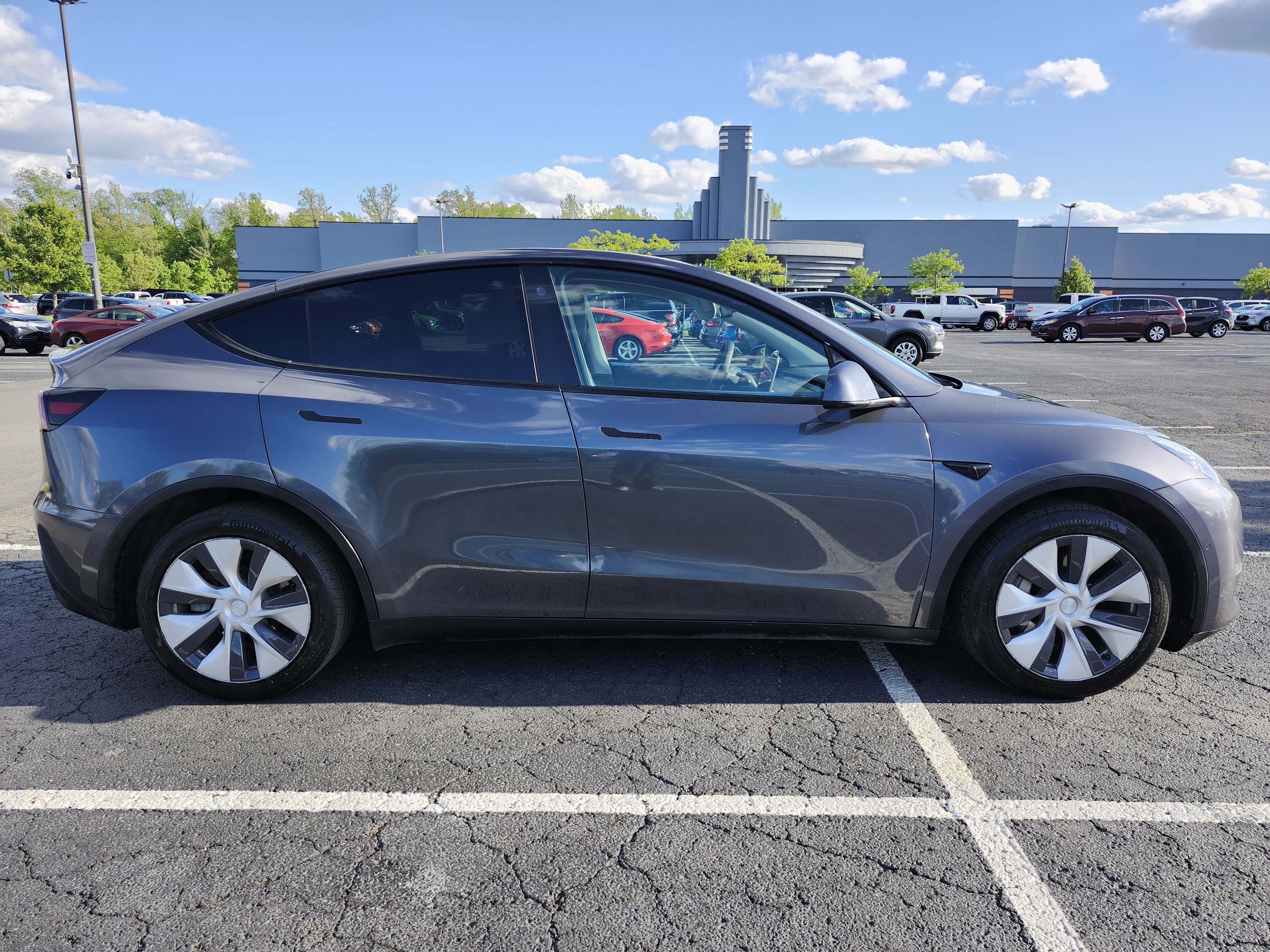 Used 2021 Tesla Model Y Long Range AWD/4WD image 16
