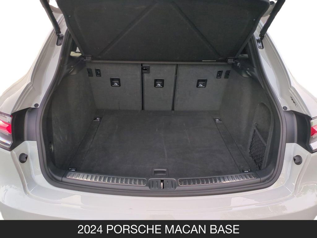Used 2024 Porsche Macan AWD/4WD image 25