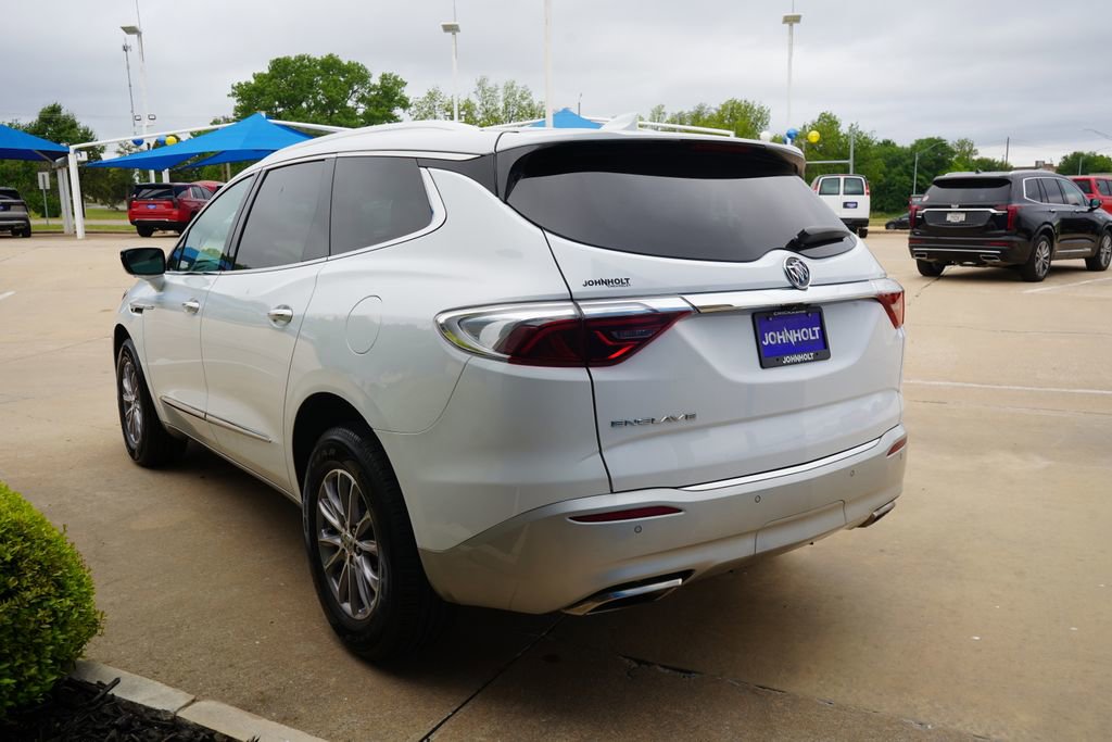 Used 2024 Buick Enclave Premium FWD image 10