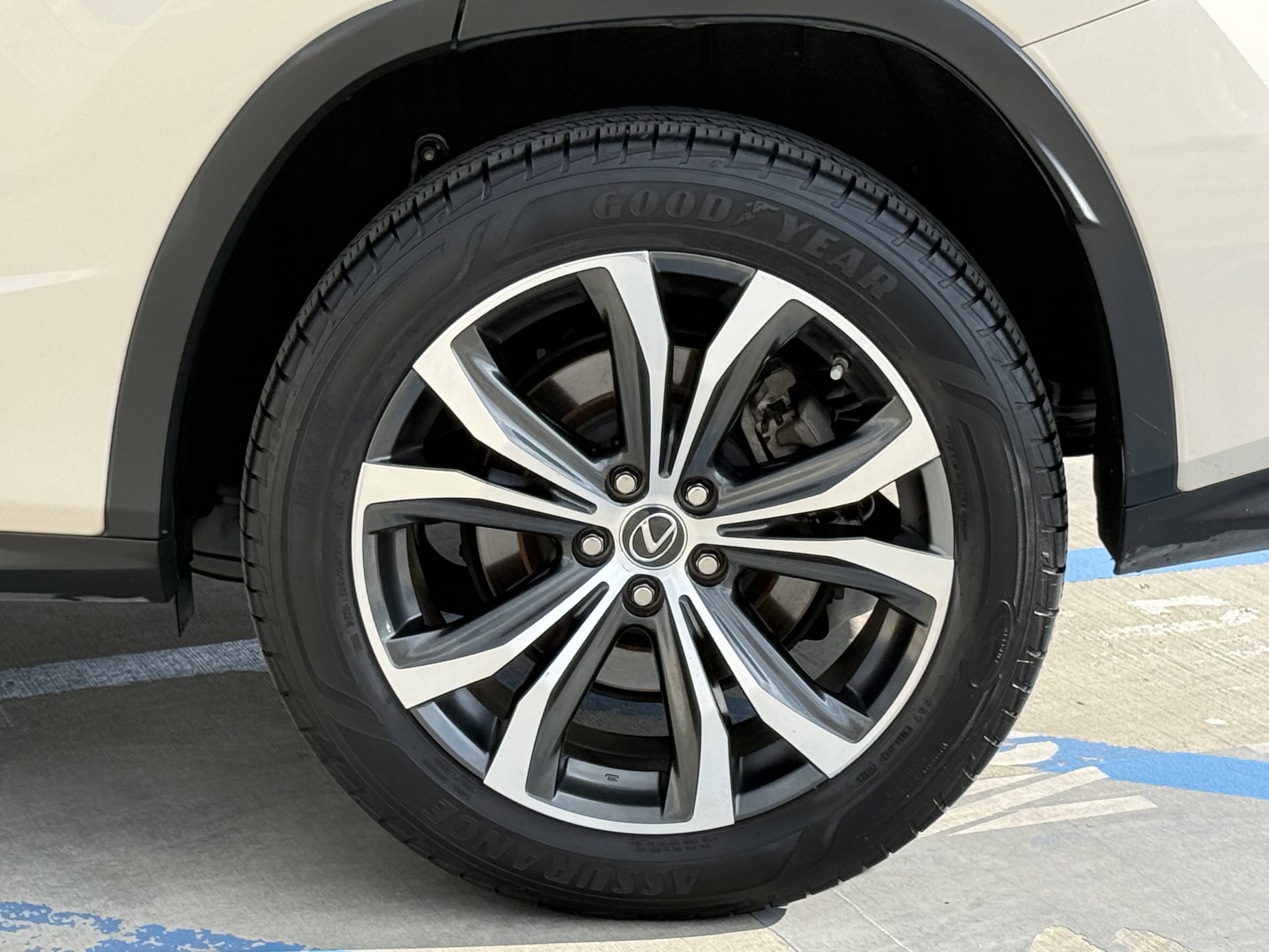 Used 2018 Lexus RX 350 FWD w/ Premium Package image 14