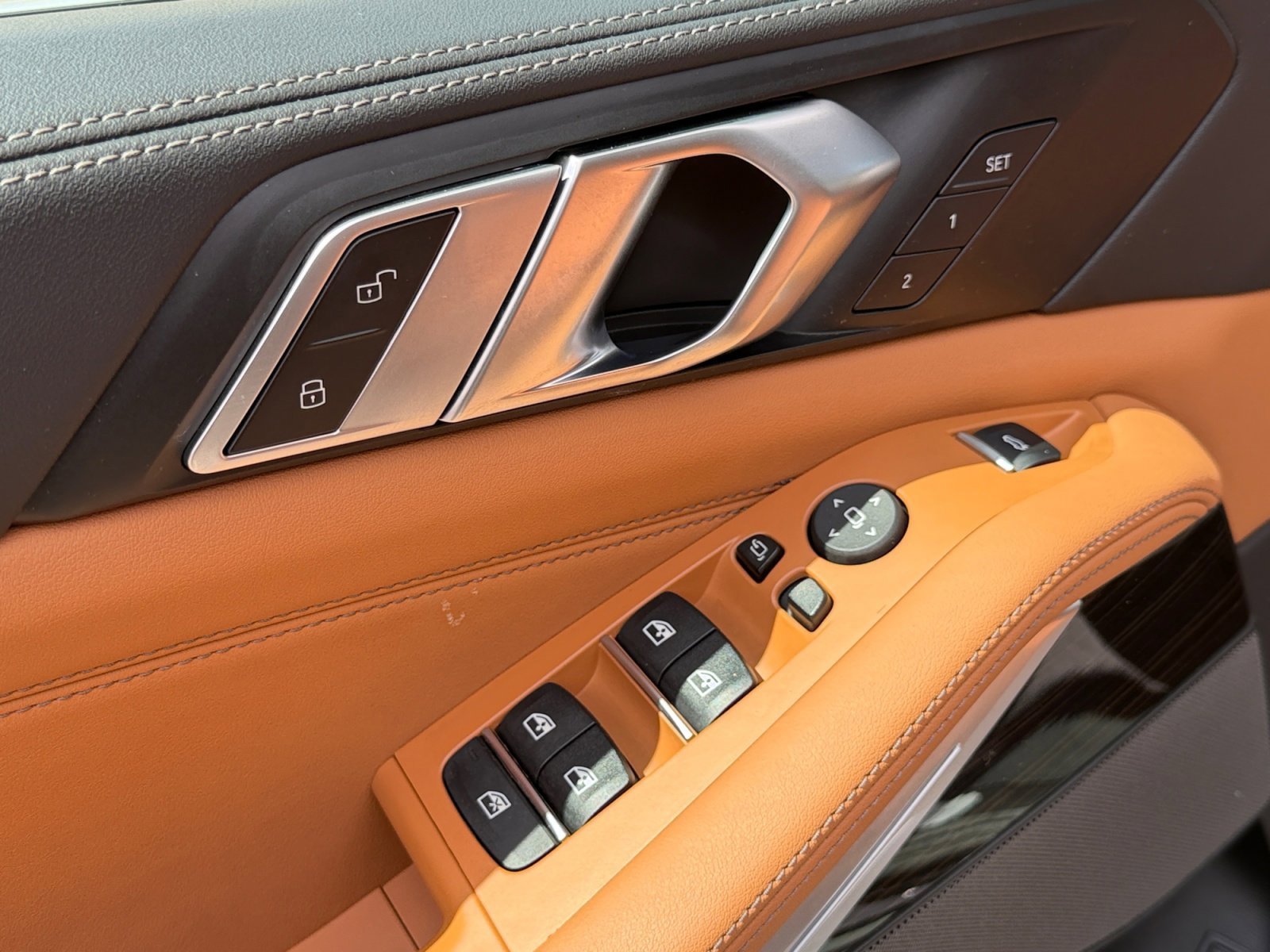 Used 2024 BMW X5 xDrive50e w/ Premium Package image 13