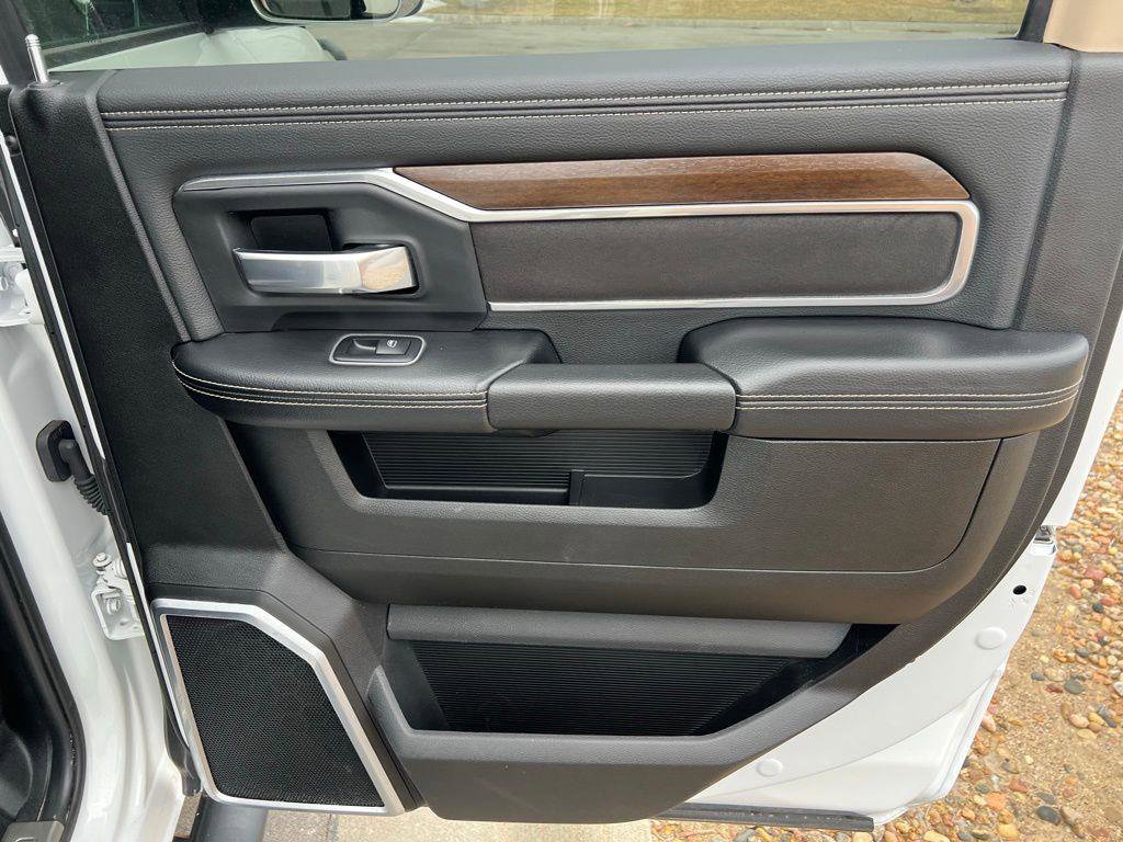 Used 2022 RAM 2500 Laramie image 23