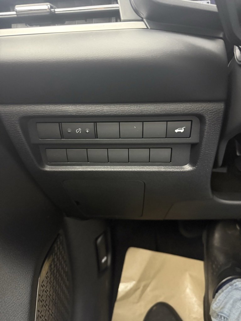 New 2025 Mitsubishi Outlander SEL image 18