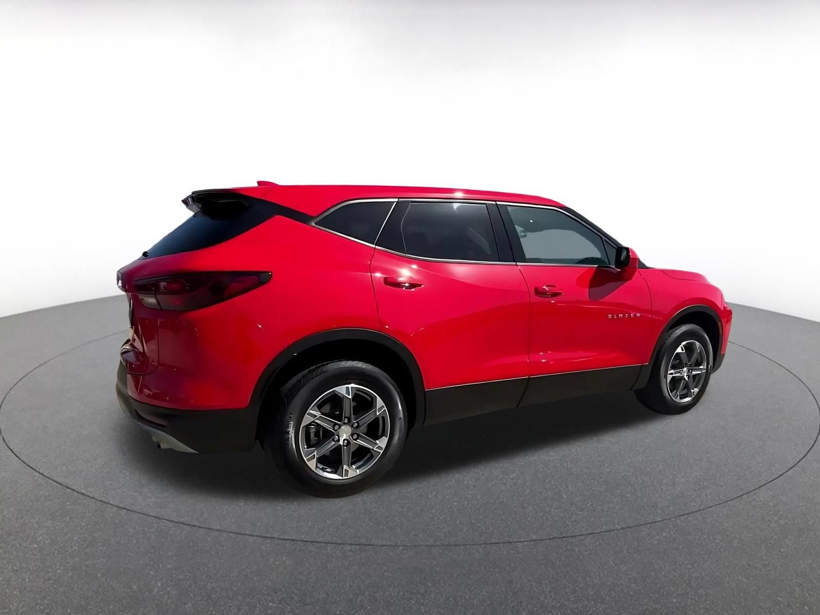Used 2026 Chevrolet Blazer LT FWD image 13