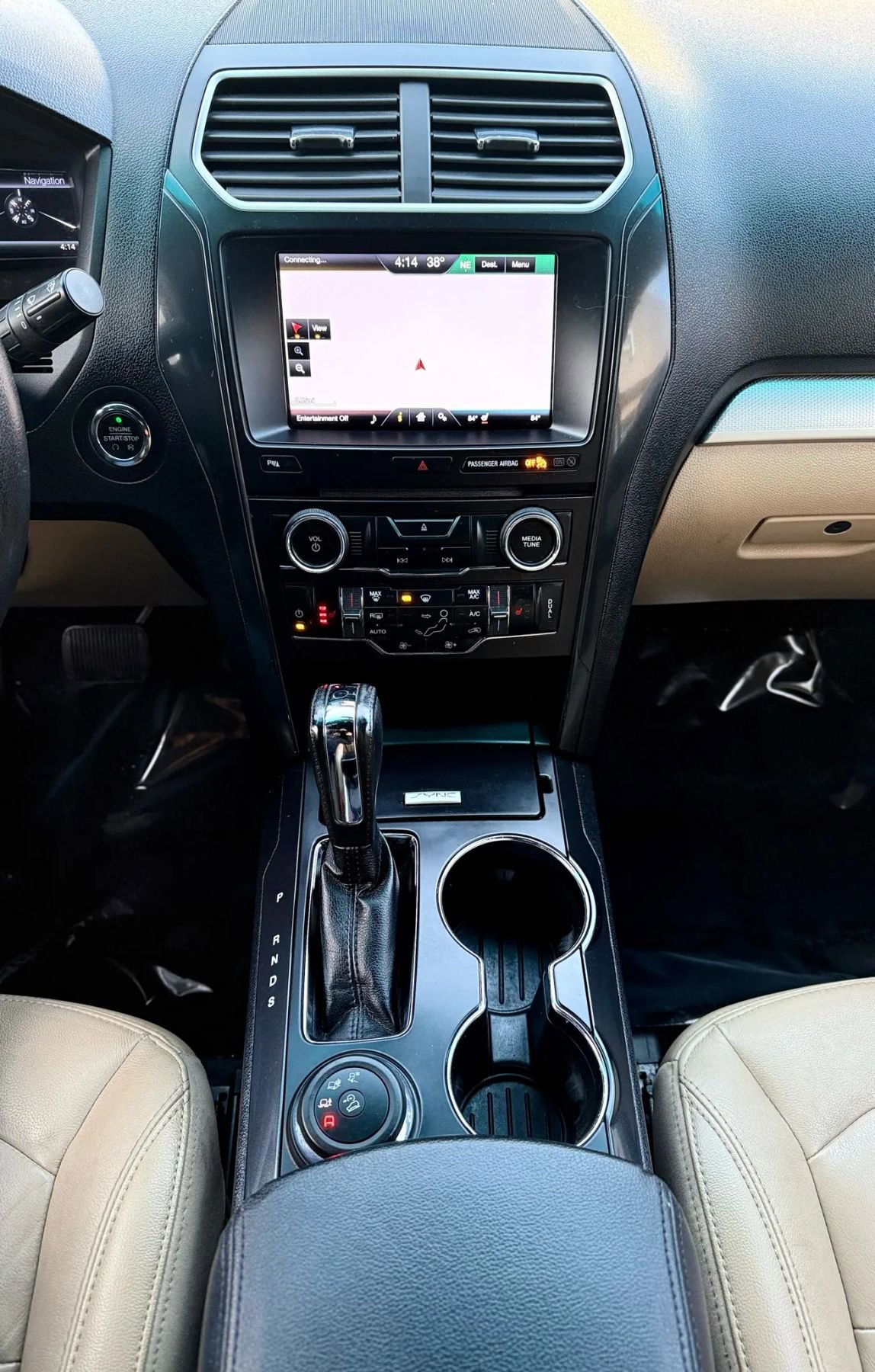 Used 2016 Ford Explorer XLT w/ Equipment Group 202A image 21