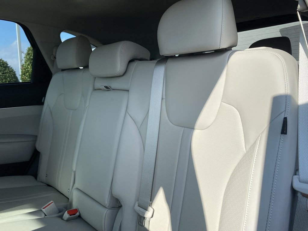 New 2025 Kia Sorento S w/ Panoramic Sunroof Package image 28