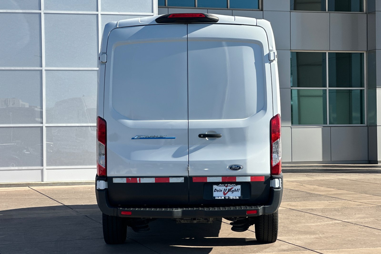 Used 2022 Ford E-Transit Medium Roof w/ Load Area Protection Package RWD image 5