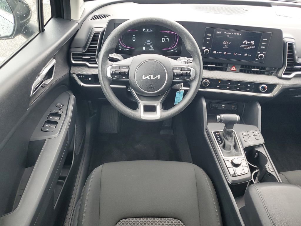 Used 2024 Kia Sportage LX image 25