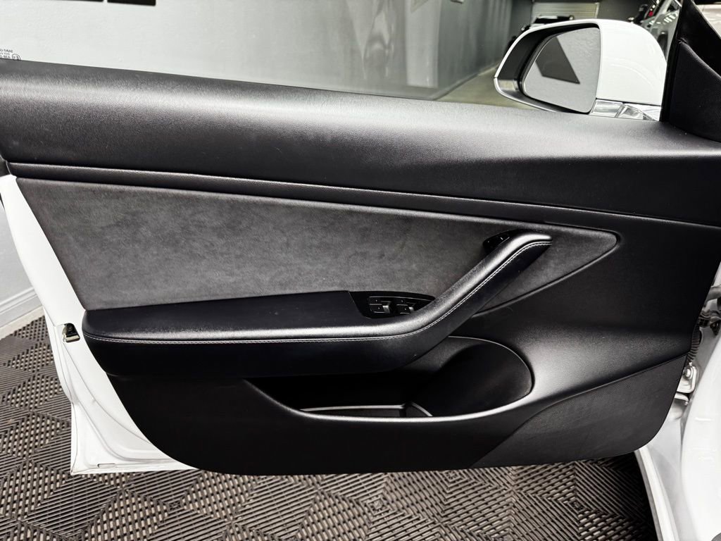 Used 2020 Tesla Model 3 Long Range image 37