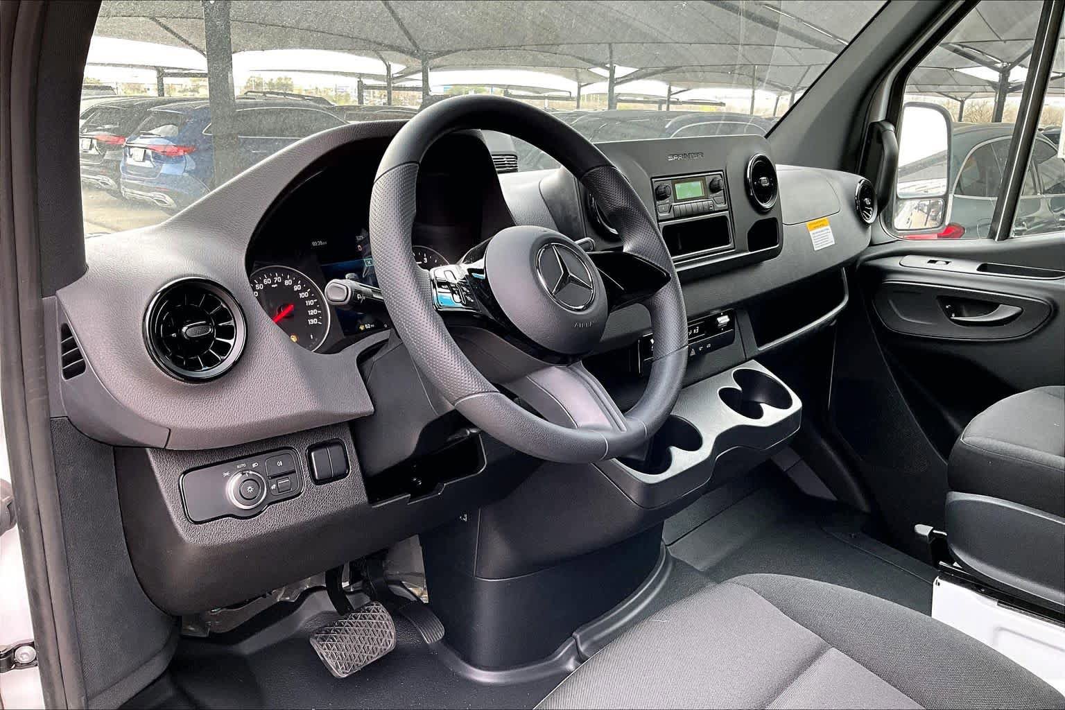 New 2025 Mercedes-Benz Sprinter 2500 image 10