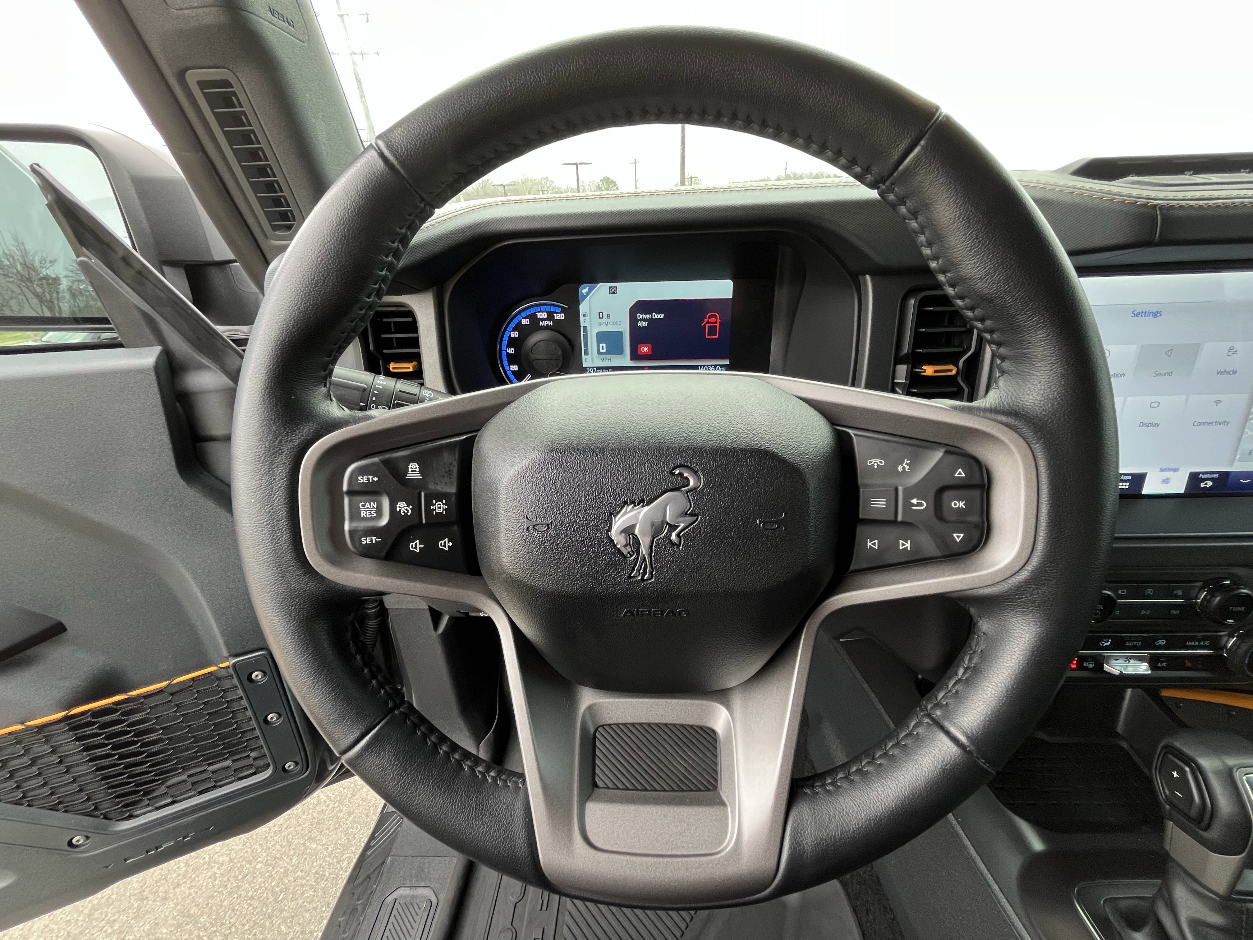 Used 2024 Ford Bronco Badlands image 19