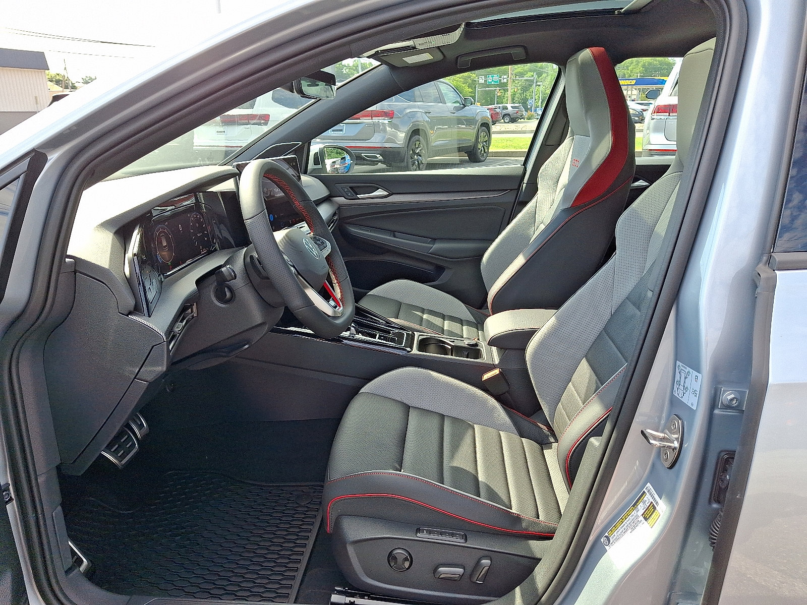 New 2025 Volkswagen GTI SE image 7