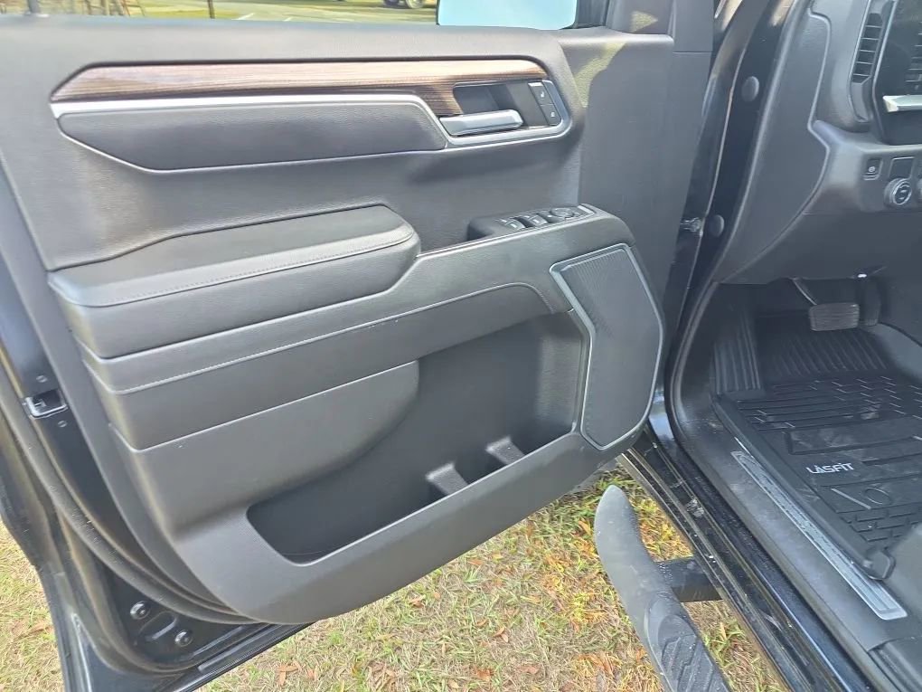 Used 2022 Chevrolet Silverado 1500 RST image 15