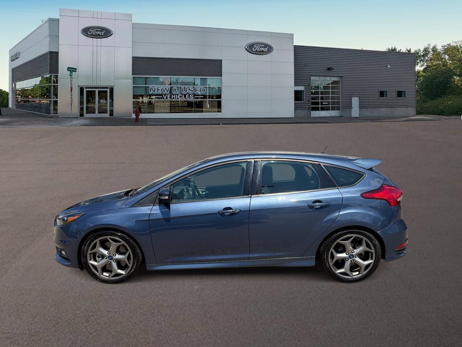 Used 2018 Ford Focus ST w/ Equipment Group 401A FWD image 7