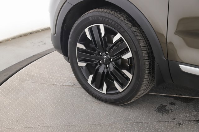 Used 2024 Kia Telluride SX X-Line image 13