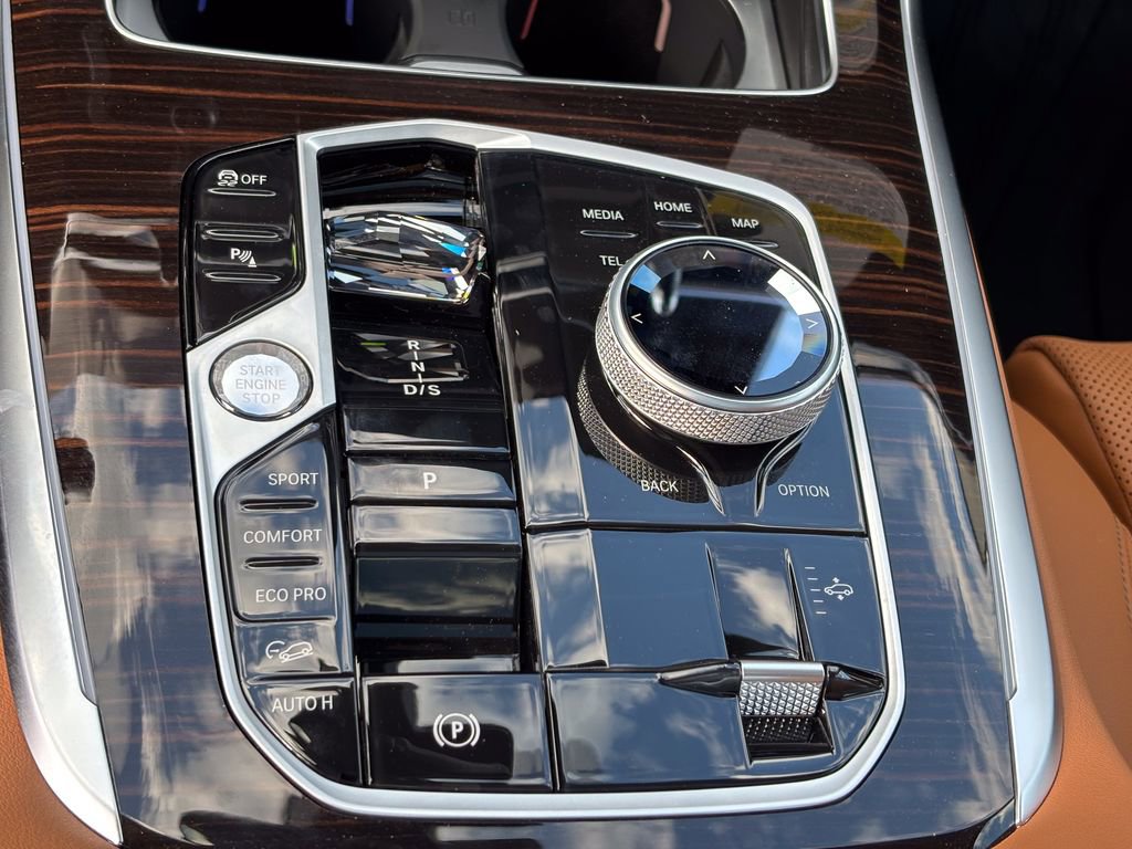 New 2026 BMW X7 xDrive40i AWD/4WD image 33