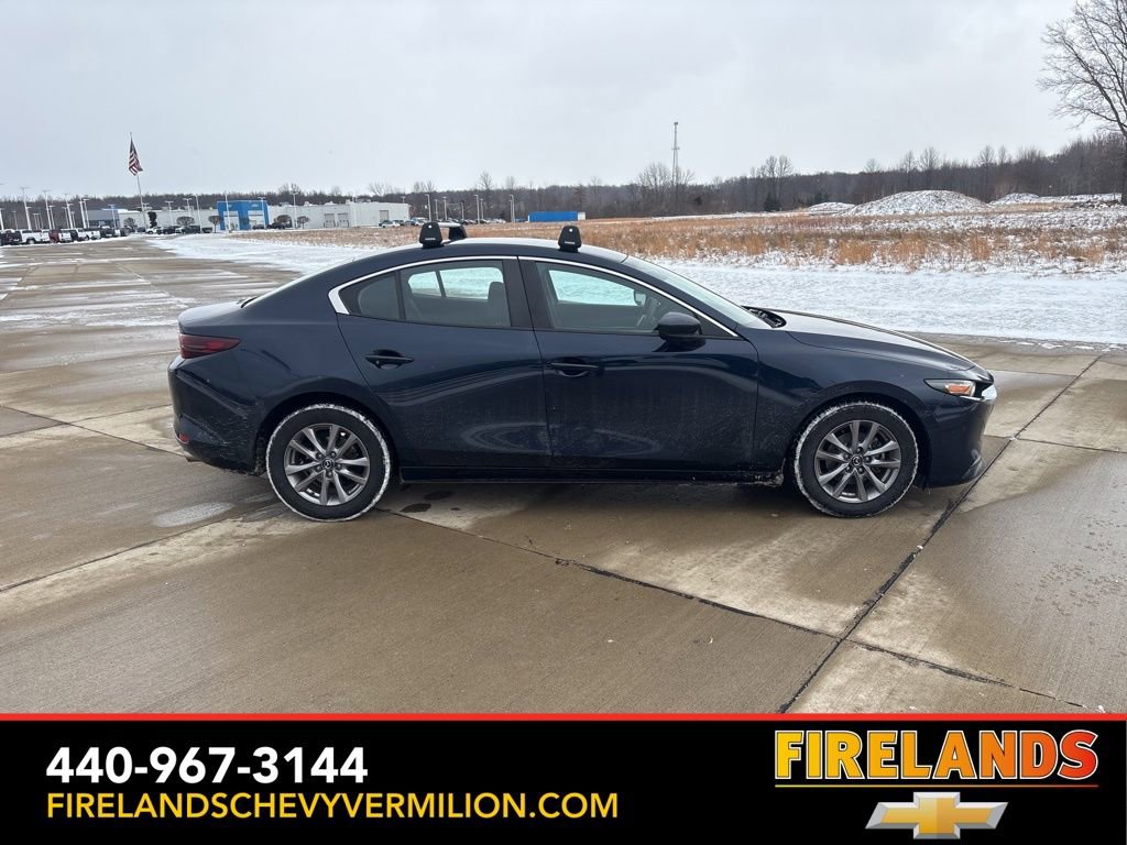 Used 2020 MAZDA MAZDA3 Sedan image 6
