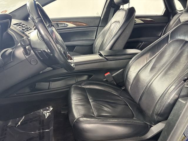 Used 2017 Lincoln MKZ Reserve FWD image 4