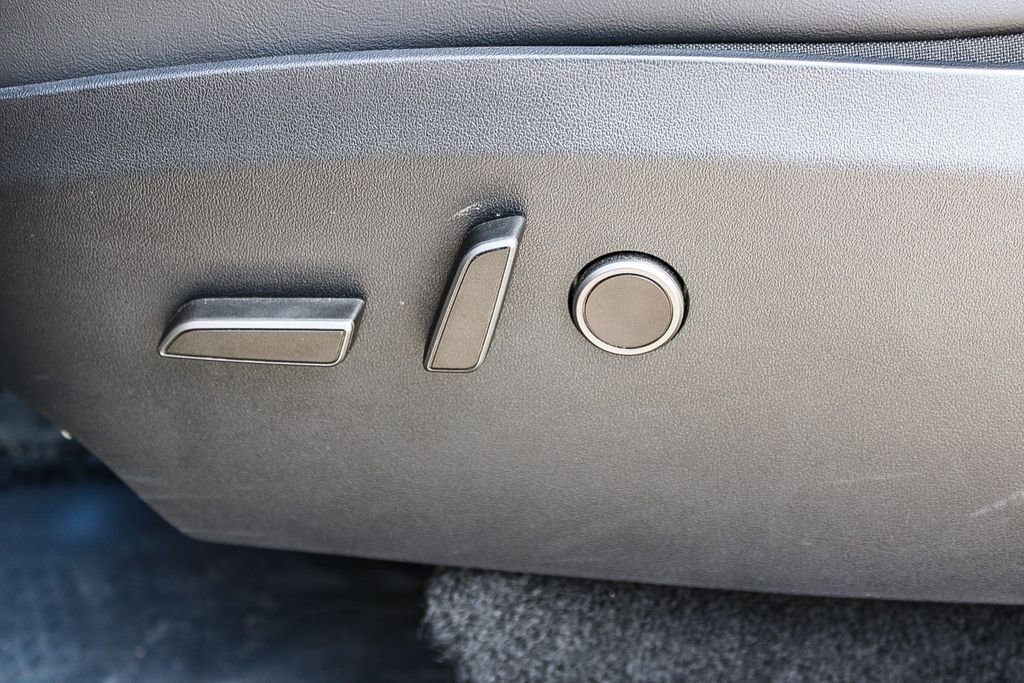 Used 2024 Tesla Model Y Long Range image 21