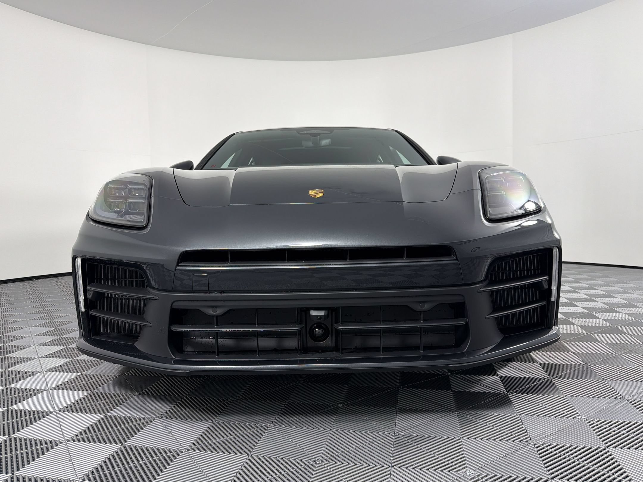 New 2026 Porsche Panamera 4 AWD/4WD image 13