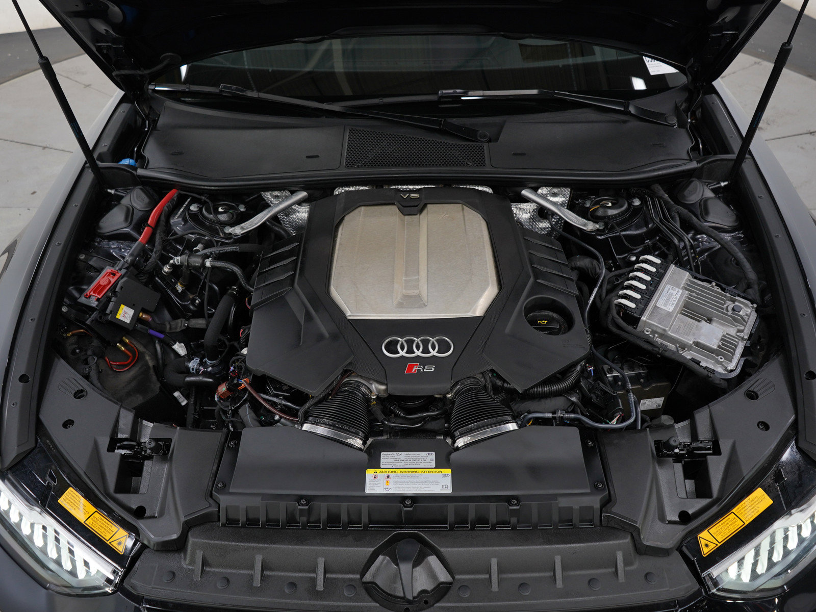 Used 2021 Audi RS 6 AWD/4WD image 43