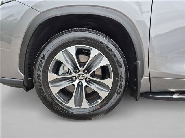 Certified 2026 Toyota Highlander XLE AWD/4WD image 26