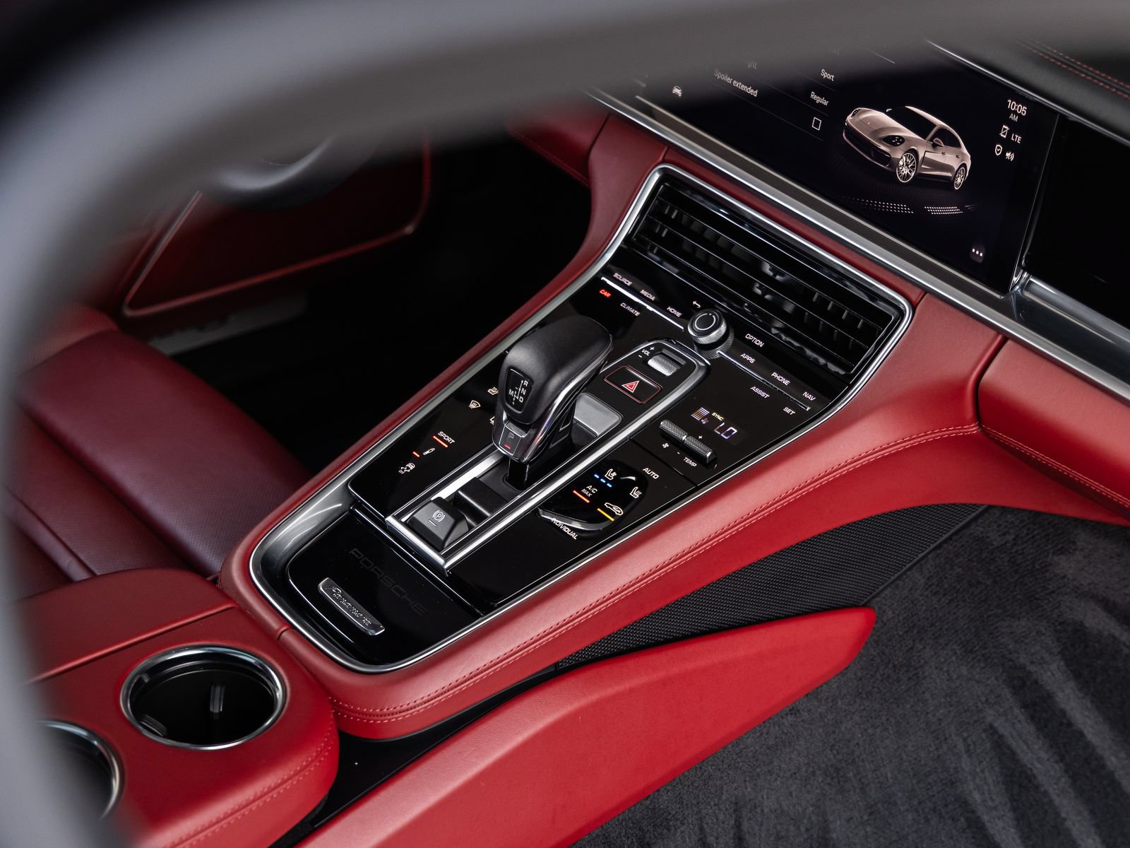 Certified 2023 Porsche Panamera 4S AWD/4WD image 34