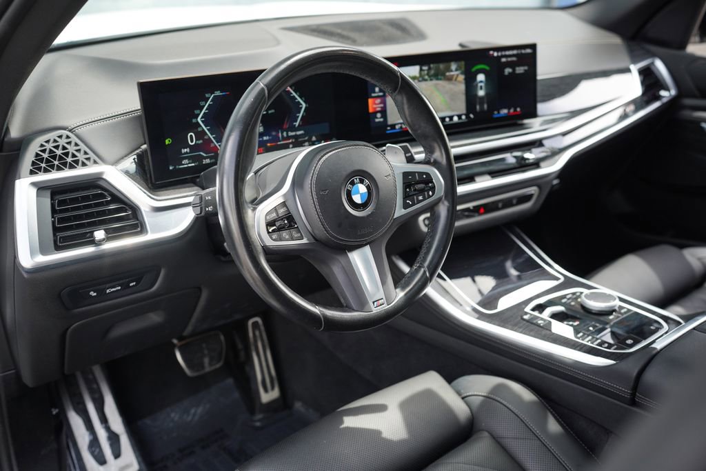 Used 2024 BMW X5 xDrive40i w/ M Sport Package AWD/4WD image 20