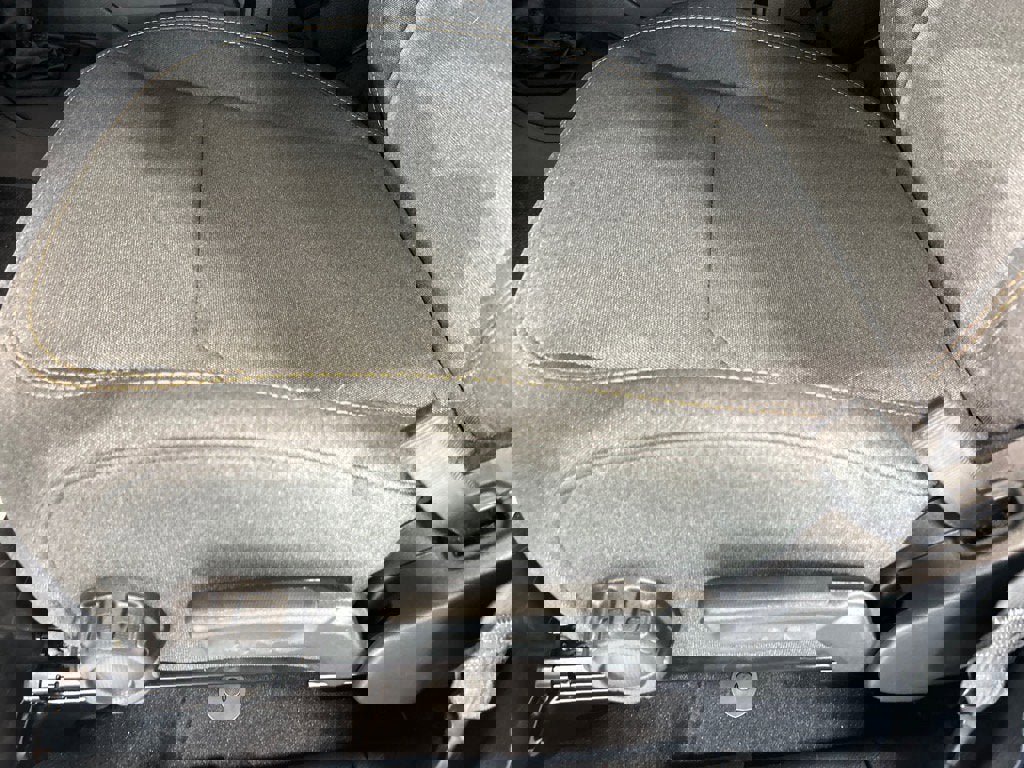 New 2025 Jeep Gladiator Sport image 10