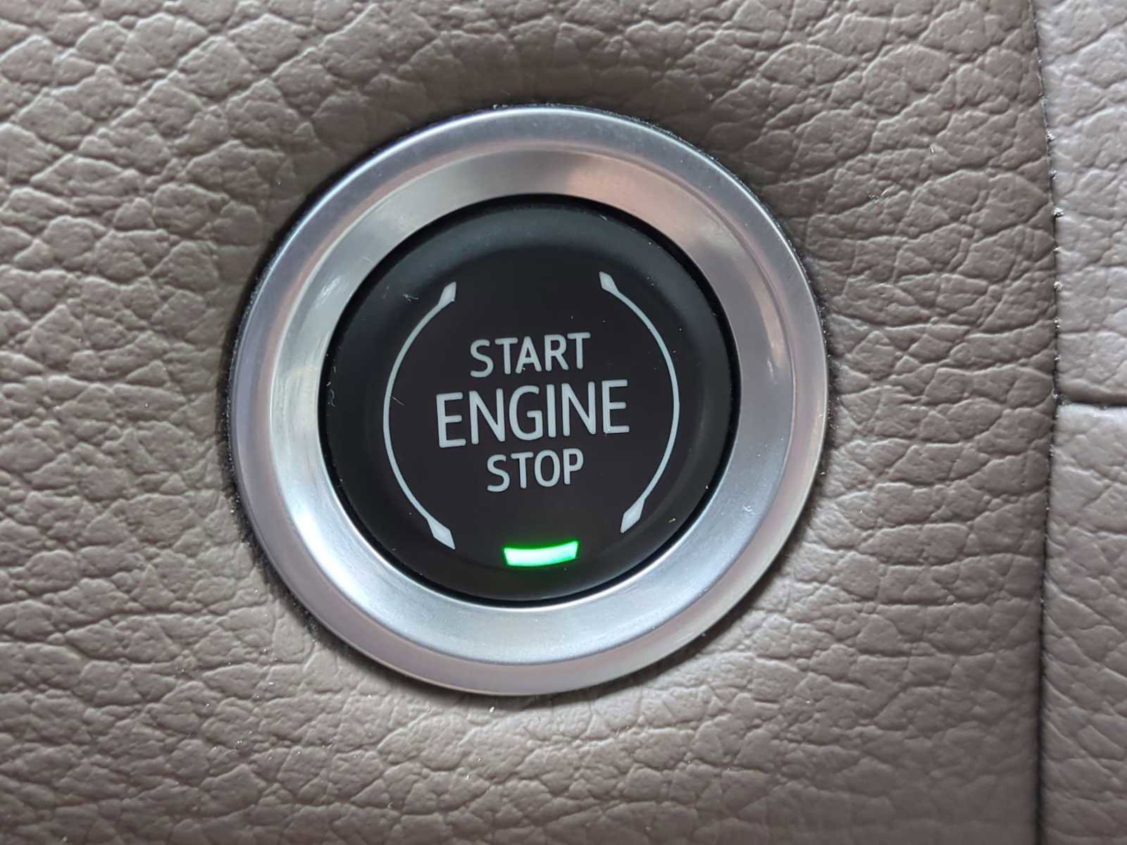 Used 2022 GMC Yukon Denali image 17