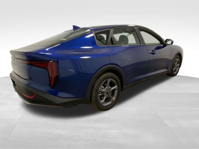 Used 2025 Kia K4 LXS image 4